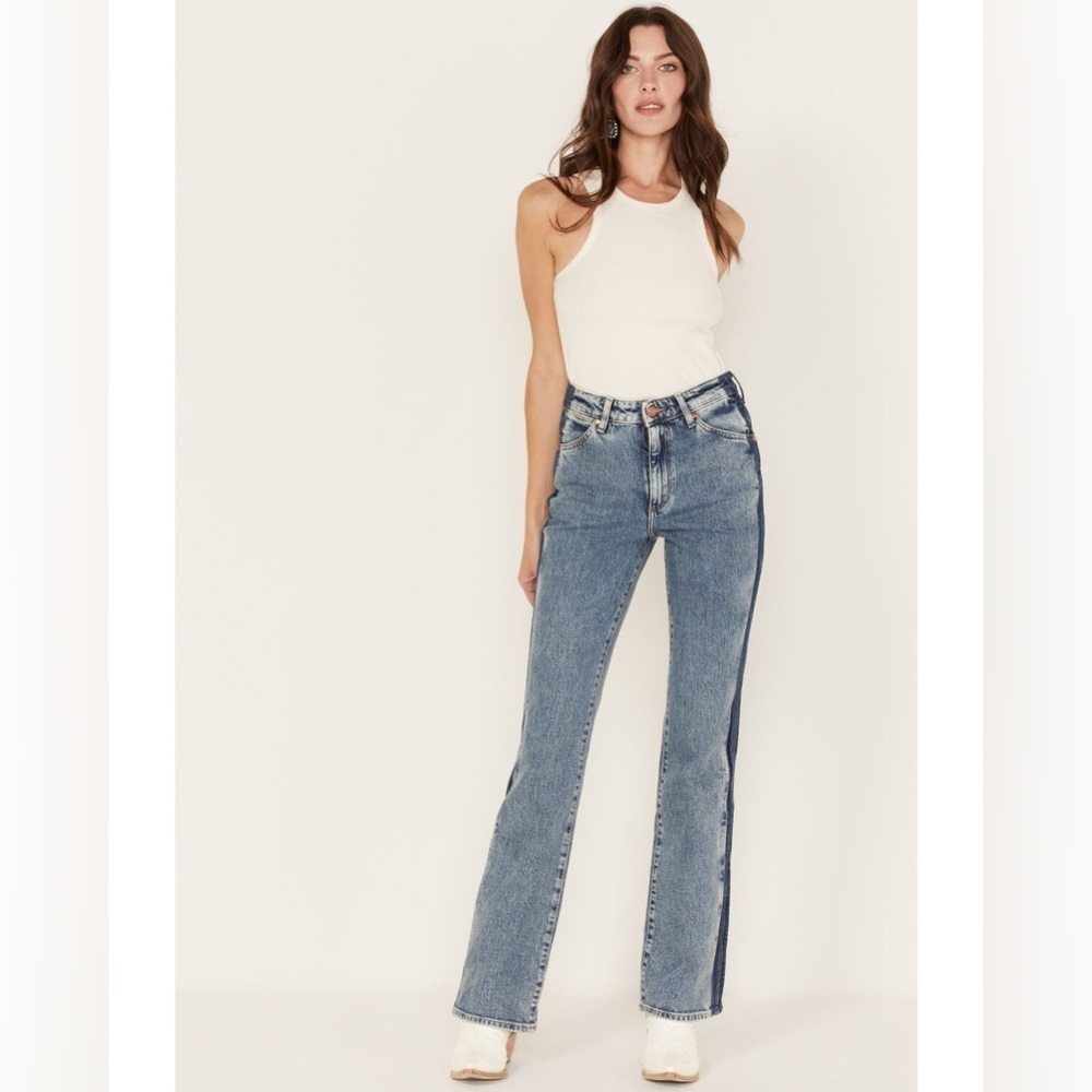 WRANGLER TWO TONE COLOR BLOCK HIGH RISE WESTWARD BOOTCUT JEANS